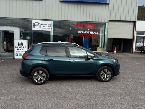 Peugeot 2008 Estate, Petrol, 2018, Green