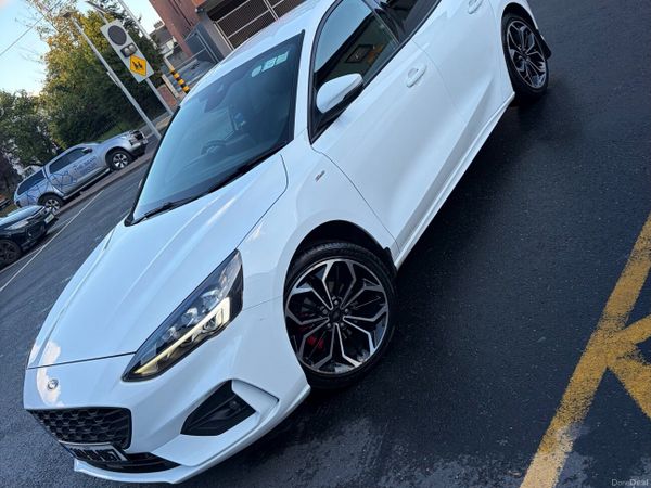 Ford Focus Hatchback, Diesel, 2020, White