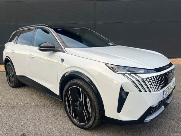 Peugeot 5008 MPV, Electric, 2026, White