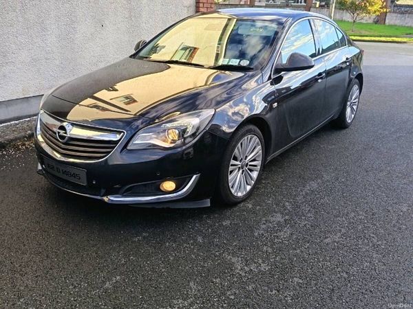 Opel Insignia Hatchback, Diesel, 2016, Black