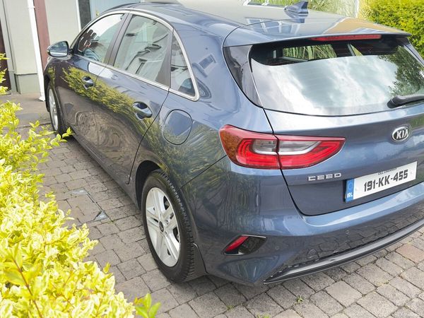 Kia Ceed Hatchback, Diesel, 2019, Blue