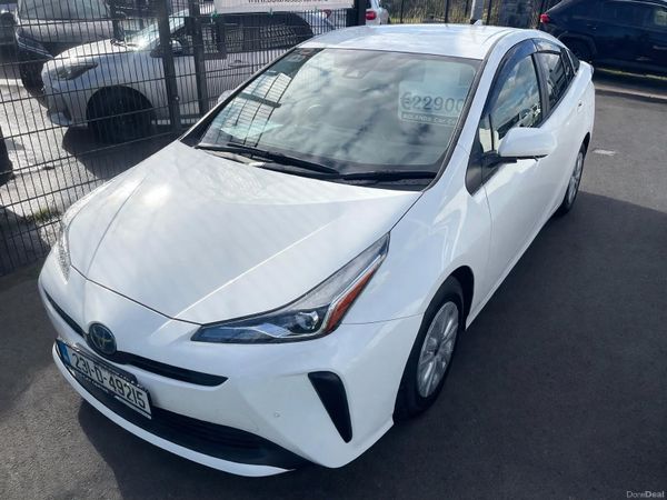 Toyota Prius Hatchback, Petrol Hybrid, 2023, White