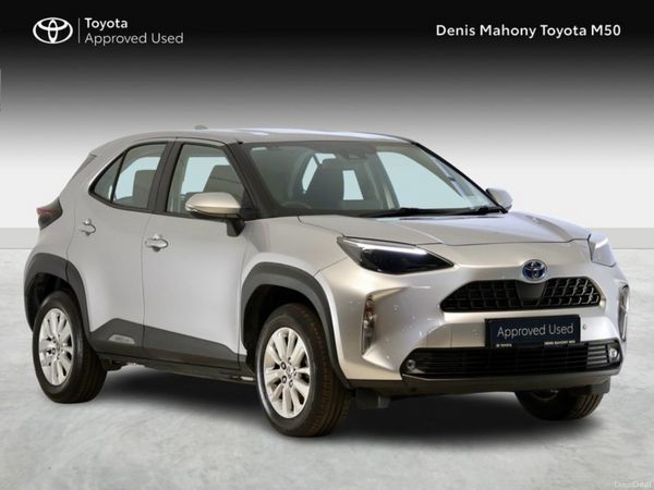 Toyota Yaris Cross SUV, Petrol Hybrid, 2023, Grey