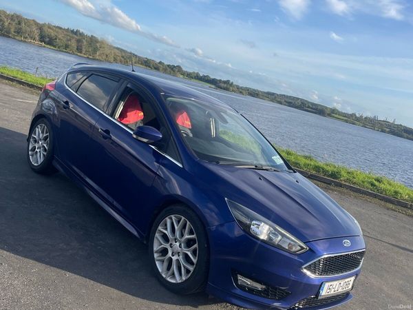 Ford Focus Hatchback, Diesel, 2015, Blue