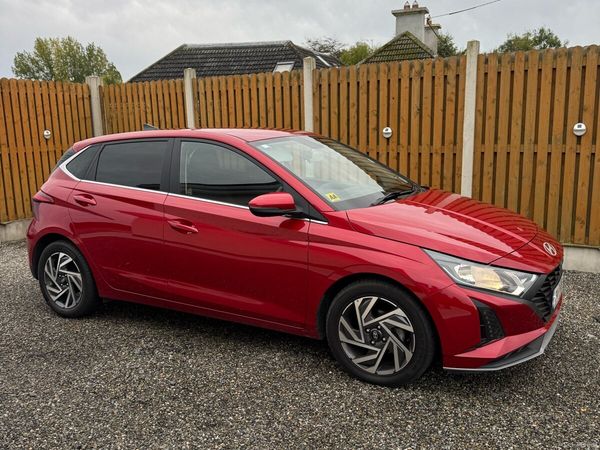 Hyundai i20 Hatchback, Petrol, 2024, Red