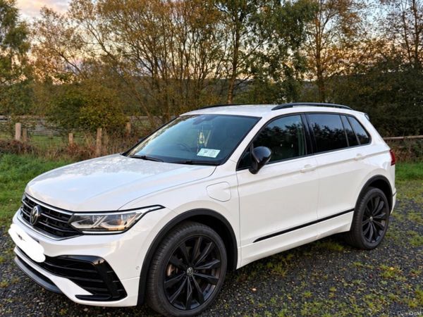 Volkswagen Tiguan SUV, Petrol Plug-in Hybrid, 2023, White