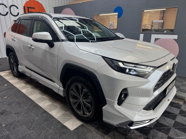 Toyota RAV4 SUV, Petrol Hybrid, 2025, White