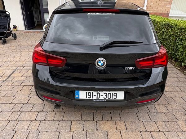 BMW 1-Series Estate/Jeep, Petrol, 2019, Black