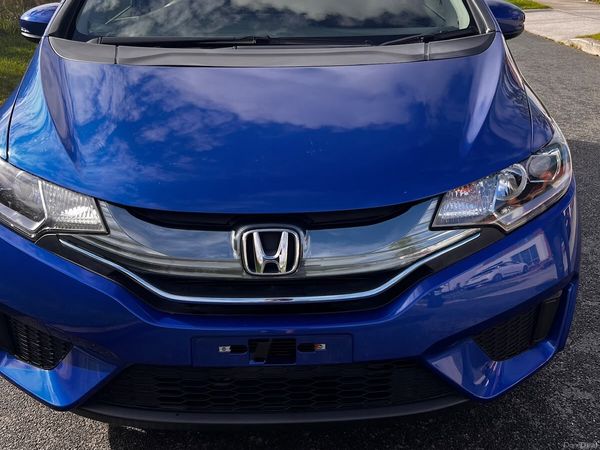 Honda Fit Hatchback, Petrol Hybrid, 2014, Blue