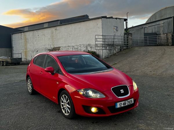 SEAT Leon Hatchback, Diesel, 2012, Red