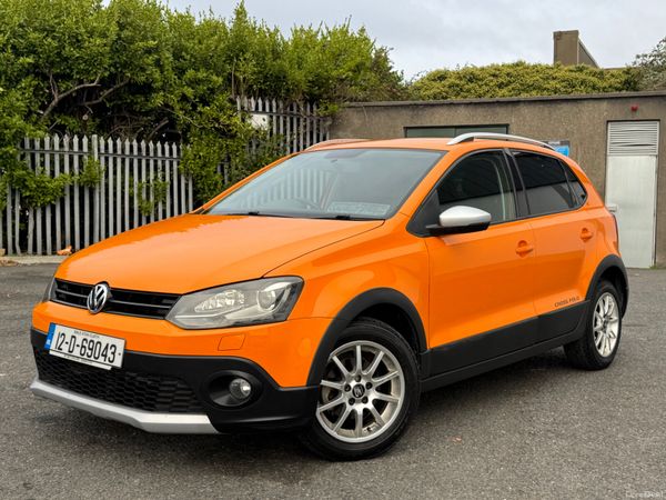 Volkswagen Polo Hatchback, Petrol, 2012, Orange