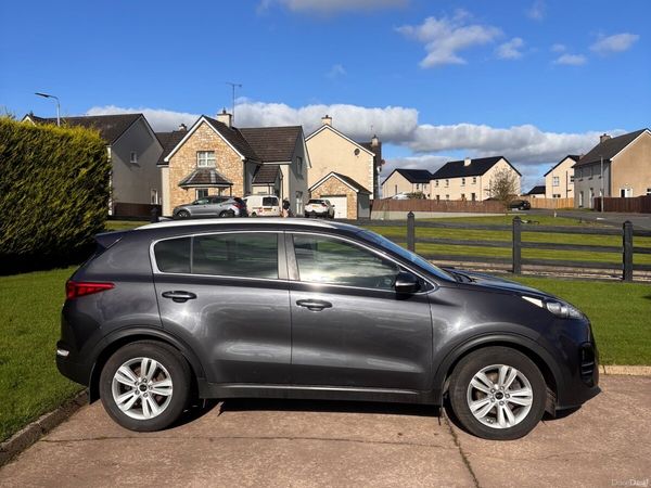 Kia Sportage SUV, Diesel, 2017, Silver