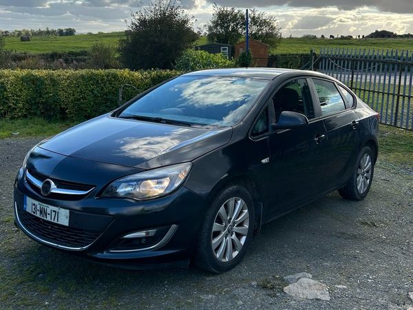 Opel Astra Saloon, Diesel, 2013, Black