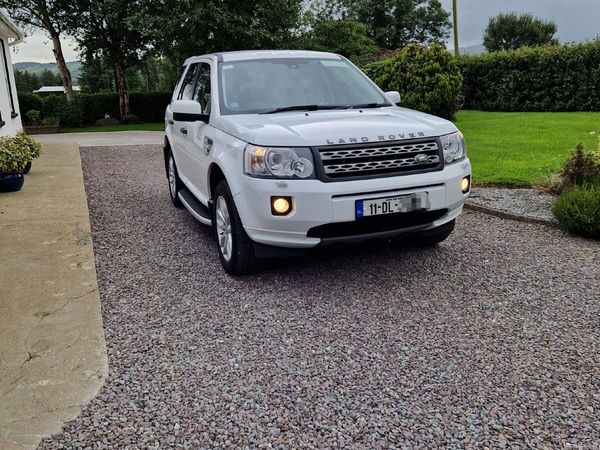 Land Rover Freelander SUV, Diesel, 2011, White
