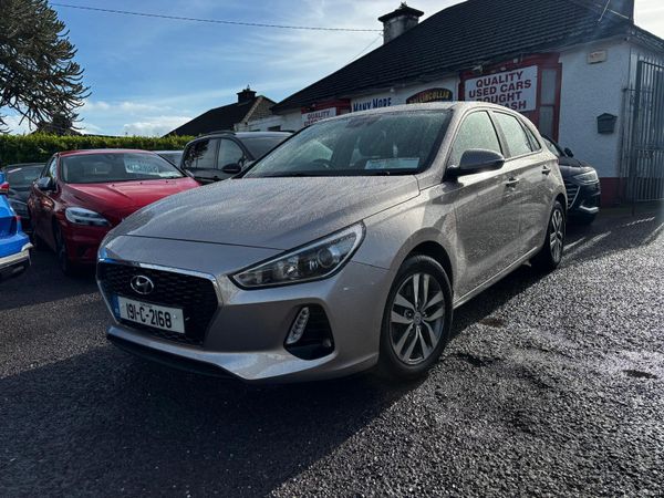 Hyundai i30 Hatchback, Petrol, 2019, White