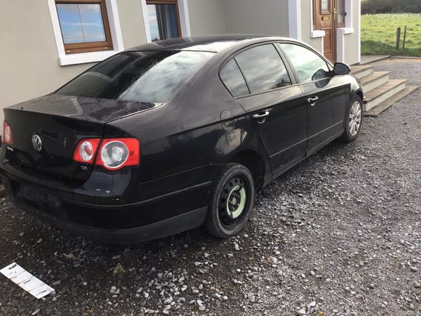 Volkswagen Passat Saloon, Diesel, 2008, Black
