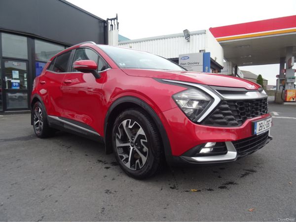 Kia Sportage MPV, Diesel, 2024, Red