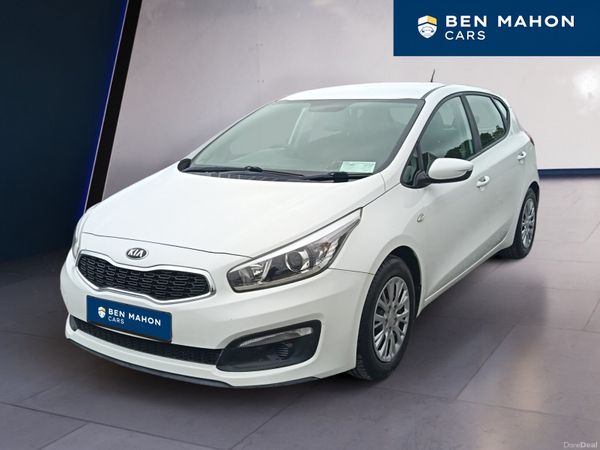 Kia Ceed Hatchback, Diesel, 2017, White