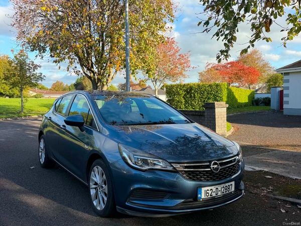 Opel Astra Hatchback, Petrol, 2016, Blue