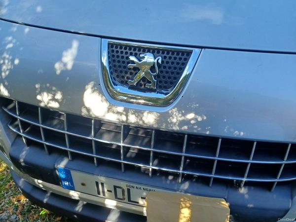 Peugeot 3008 MPV, Diesel, 2011, Grey