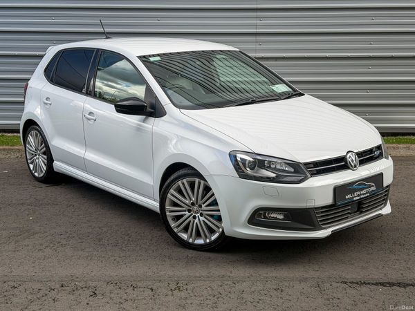 Volkswagen Polo Hatchback, Petrol, 2015, White