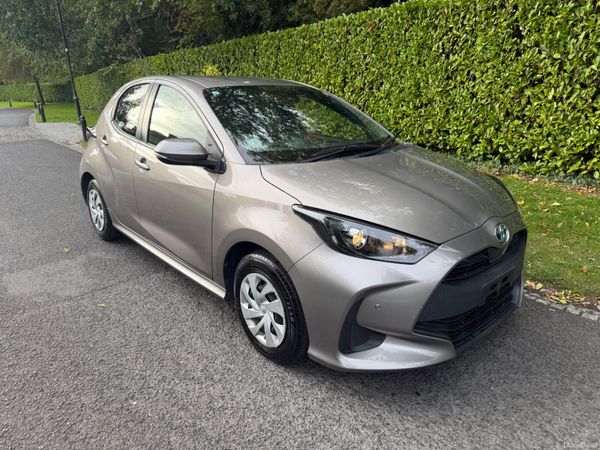 Toyota Yaris Hatchback, Petrol Hybrid, 2021, Beige