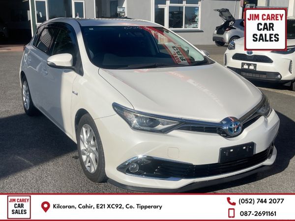 Toyota Auris Hatchback, Petrol Hybrid, 2016, White