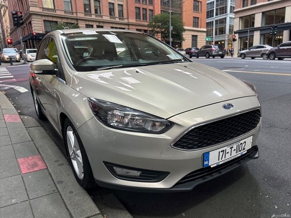 Ford Focus Hatchback, Diesel, 2017, Grey