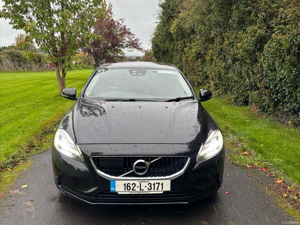 Volvo V40 Hatchback, Petrol, 2016, Black