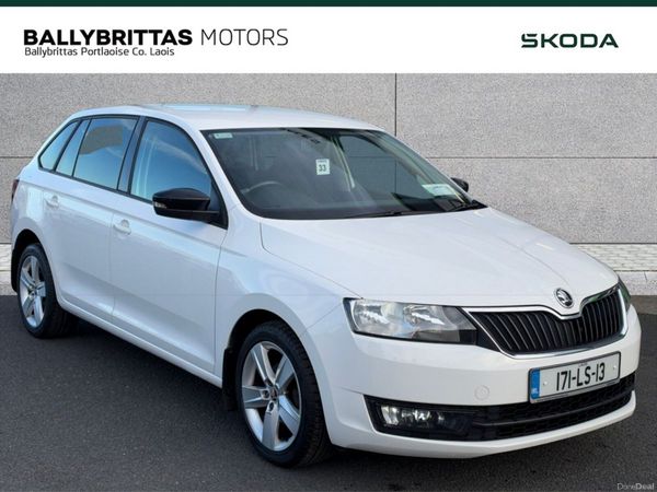 Skoda Rapid Hatchback, Petrol, 2017, White
