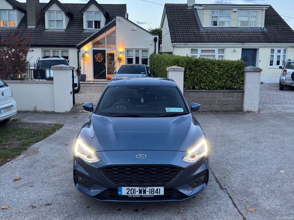 Ford Focus Hatchback, Diesel, 2020, Blue