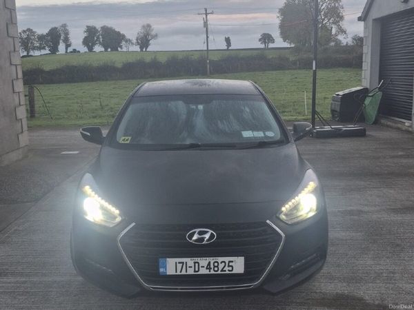 Hyundai i40 Saloon, Diesel, 2017, Black