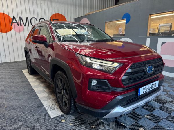 Toyota RAV4 SUV, Petrol Hybrid, 2023, Red