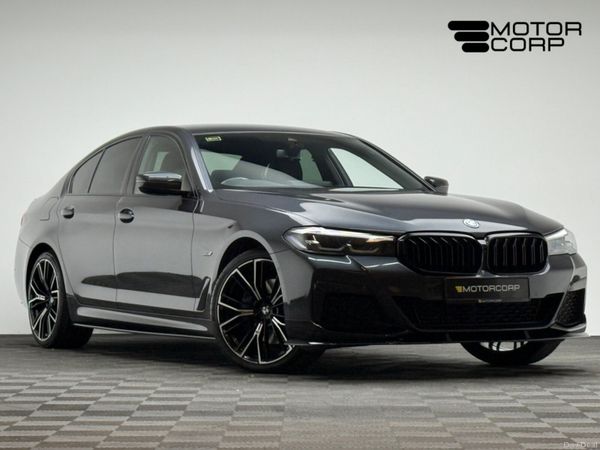 BMW 5-Series Saloon, Petrol Plug-in Hybrid, 2021, Grey