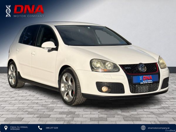 Volkswagen Golf Hatchback, Petrol, 2008, White