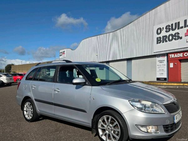 Skoda Fabia Estate, Petrol, 2014, Silver