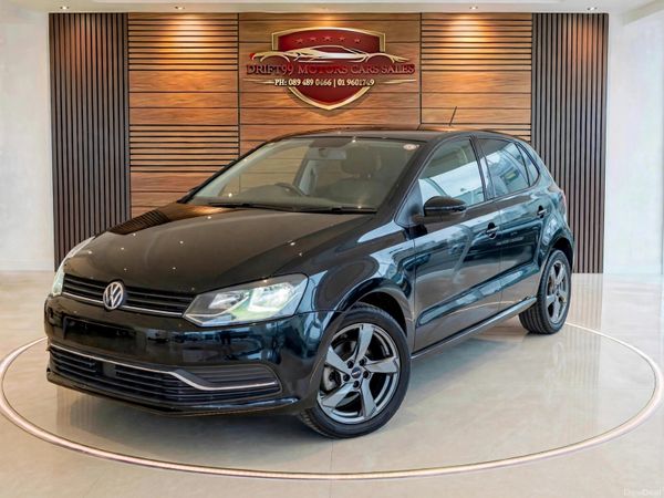 Volkswagen Polo Hatchback, Petrol, 2015, Black