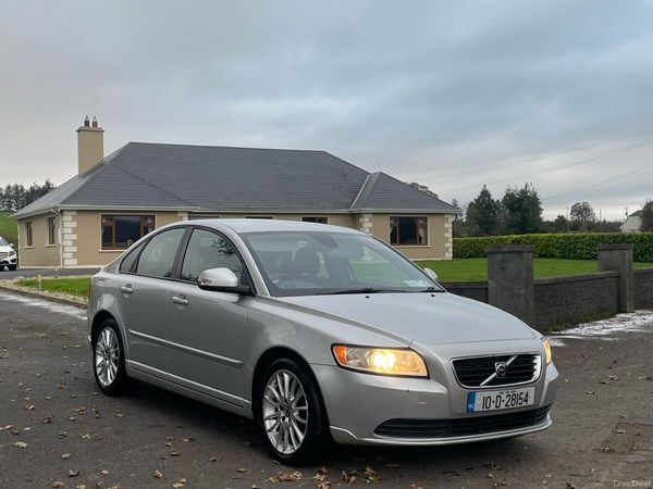 Volvo S40 Saloon, Diesel, 2010, Silver
