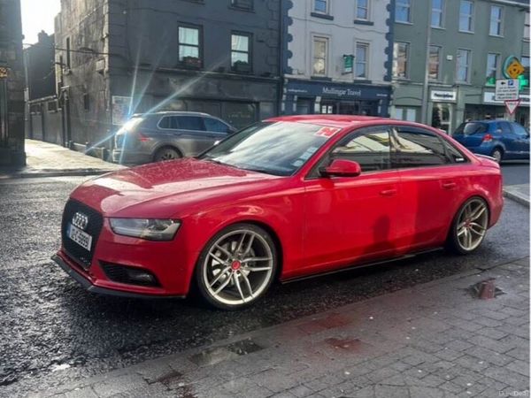 Audi A4 Saloon, Diesel, 2012, Red