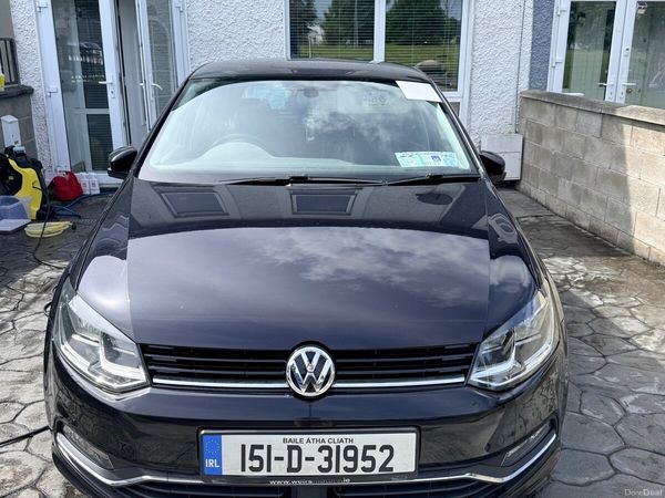 Volkswagen Polo Hatchback, Petrol, 2015, Black