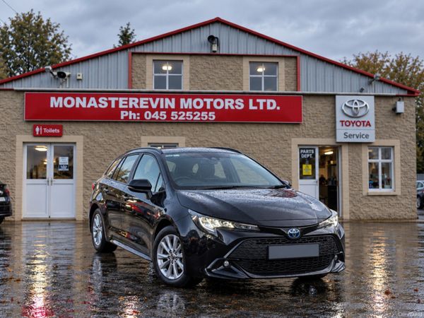 Toyota Corolla Estate, Petrol Hybrid, 2025, Black