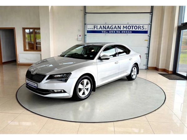Skoda Superb Hatchback, Diesel, 2017, Silver