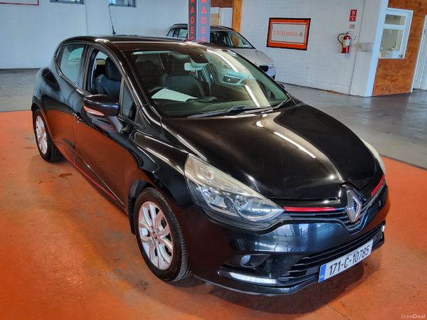 Renault Clio Hatchback, Petrol, 2017, Black