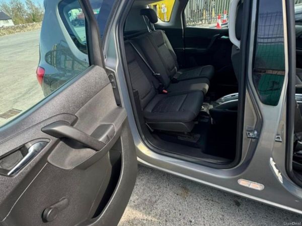 Vauxhall Meriva MPV, Diesel, 2011, Brown