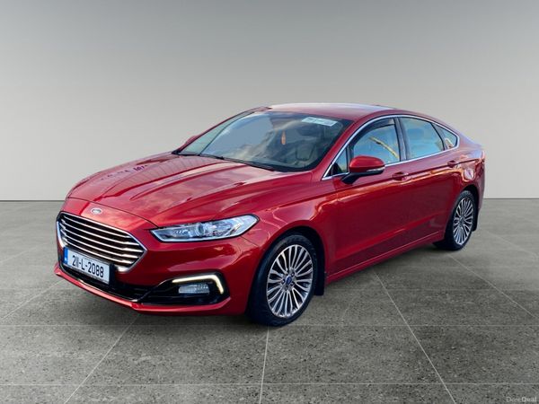 Ford Mondeo Hatchback, Diesel, 2021, Red