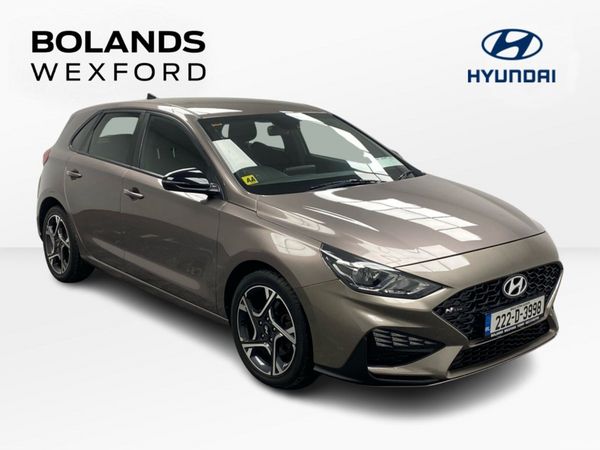 Hyundai i30 Hatchback, Petrol, 2022, Brown
