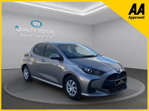 Toyota Yaris Hatchback, Petrol Hybrid, 2022, Brown