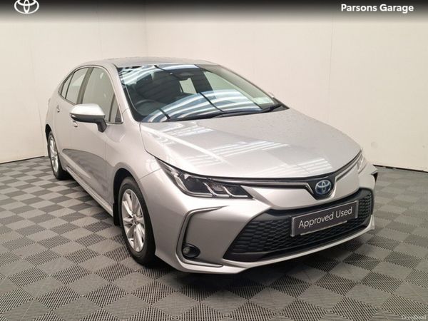Toyota Corolla Saloon, Petrol Hybrid, 2024, Silver