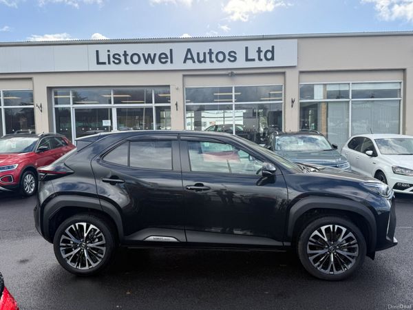 Toyota Yaris Cross SUV, Petrol Hybrid, 2023, Black