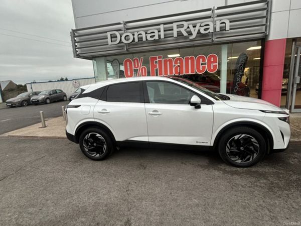 Nissan Qashqai MPV, Petrol Hybrid, 2026, White